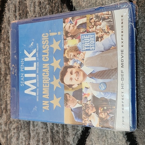 MILK BLU-RAY BASED ON THE TRUE STORY - Picture 1 of 7